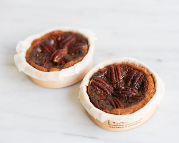 Pecan karameltaart van Waldo 2 stuks (ontdooid) 1 Pecan karameltaart van Waldo 2 stuks (ontdooid)